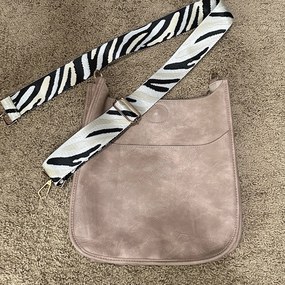 Social Threads Vegan Messenger Bag- Stone-  with Zebra Strap NWOT
